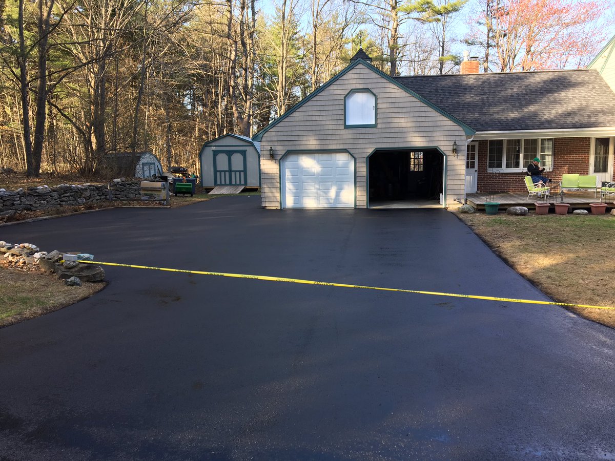 NormileSealing's tweet image. If your driveway has never been sealed you need our service!!! Call Today!!! #SpringSeal #BackToBlack