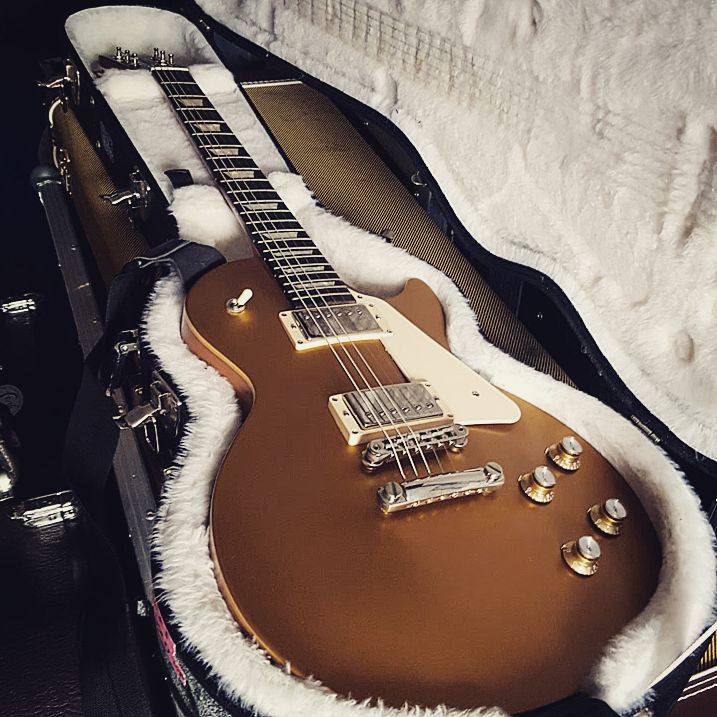 Another babe... @gibsonguitar @GibsonGuitarUK #LesPaul instagram.com/p/BTWtfFeh9XN/