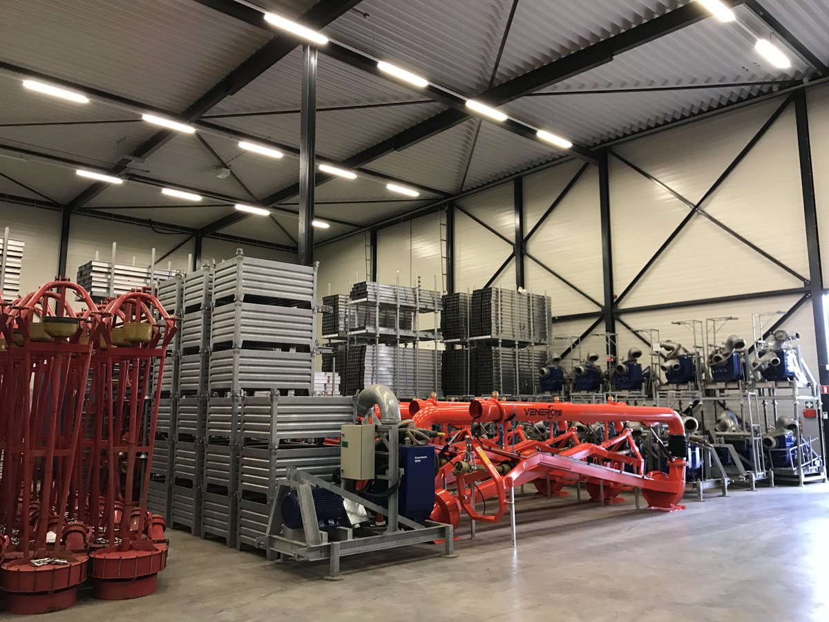 Bezoek VS en GB Limburgse dijken. Kennisuitwisseling #hwbp en <a href="/Rijkswaterstaat/">Rijkswaterstaat</a> over waterveiligheid en innovatie. Thanks <a href="/USACEHQ/">USACE HQ</a> <a href="/EnvAgency/">Environment Agency</a>