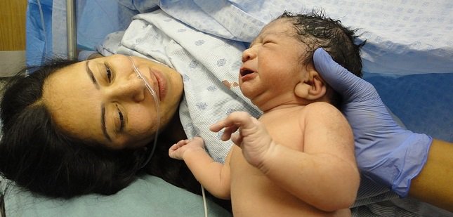 ATX_Chiro's tweet photo. New Guidelines Recommend Hands-Off Approach for Low-Risk #Pregnancies https://t.co/DglcSw7iXN #Austin #birth #labor #maternitycare #newborn https://t.co/bGdOmRTXd6