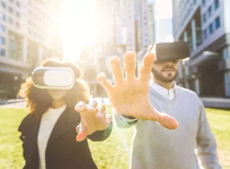 VR dating