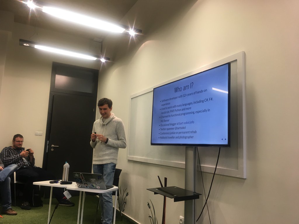 devldz's tweet photo. A teraz @bartsokol i czego można się nauczyć z F# co może się przydać w C#. A może #fhash? https://t.co/HHWyjlLuik