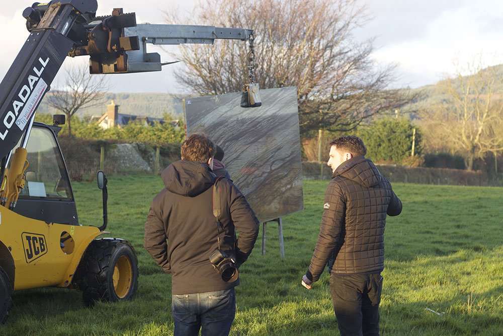 BrandNewCreativ's tweet image. A bountiful day on the job working with @MillerBrosStone &amp;amp;photographer @seanandyvette surrounded by breathtaking mountain views #currentwork