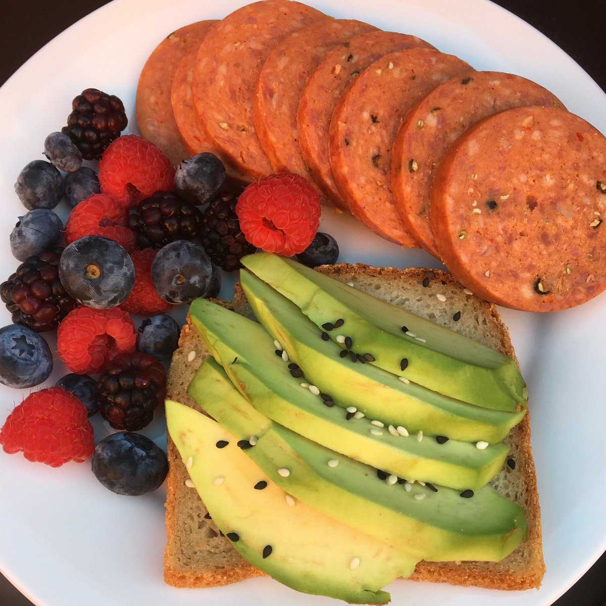 Eat the rainbow with our spicy Italian style #salami, #GlutenFree #DairyFree #avocadotoast, and berries! #Kosher #JacksGourmet