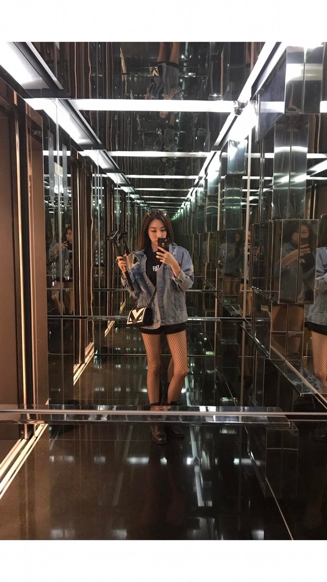 [OTHER][17-09-2014]Tiffany gia nhập mạng xã hội Instagram + Selca mới của cô - Page 14 C-WwEv0U0AArdZO