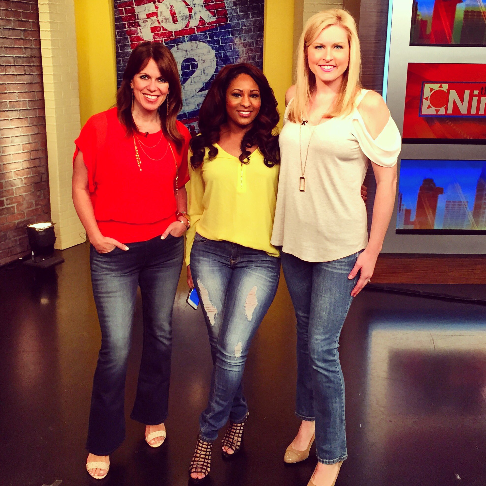 deena-centofanti-on-twitter-wearing-jeans-to-raise-awareness-about-sexual-assault-amp-money-to-test-rape-kits-in-detroit-denimday-https-t-co-emr2cr6xae-https-t-co-wclert1iyv-twitter