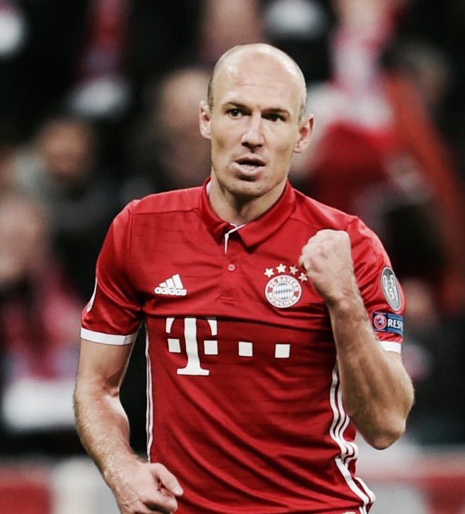 RT for Reus🇩🇪
LIKE for Robben🇳🇱

#FCBBVB