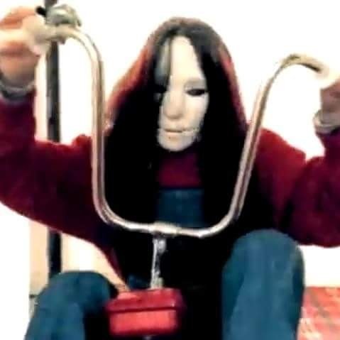 Happy birthday Joey Jordison
Spit It Out 