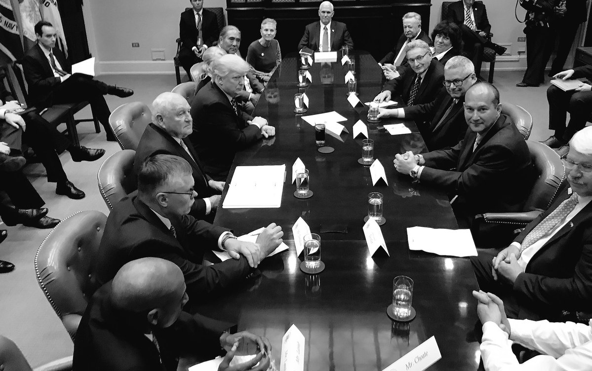 donald44444's tweet photo. 'Presidential Executive Order on Promoting Agriculture and Rural Prosperity in... https://t.co/4E96kEsK4R by #RosaTrunk via @c0nvey https://t.co/5uuuv5aOmF