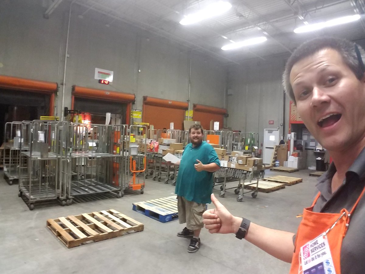 Nice job Nile! Primed and ready to roll at 630pm!!! #thd288 #letsdothis #voa365 @RianTHD0288 <a href="/BrettTHD/">Brett Stephens</a> <a href="/King2Dale/">Dale King</a> <a href="/Elemental_Image/">Dawn Hiatt</a>