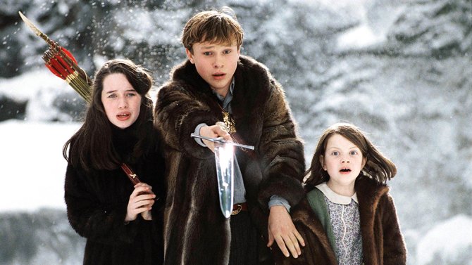 Variety's tweet photo. #CaptainAmerica director Joe Johnston boards #Narnia revival 'The Silver Chair' (EXCLUSIVE) https://t.co/hETCi0ASzl https://t.co/Rn7B8fEXbu