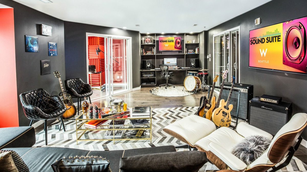 Music studio, writer’s room, and lounge at the W Seattle.  
<a href="/wseattle/">Wake Up Seattle</a>, awesome! 

buff.ly/2oxbWhL

#WSOUNDSUITE