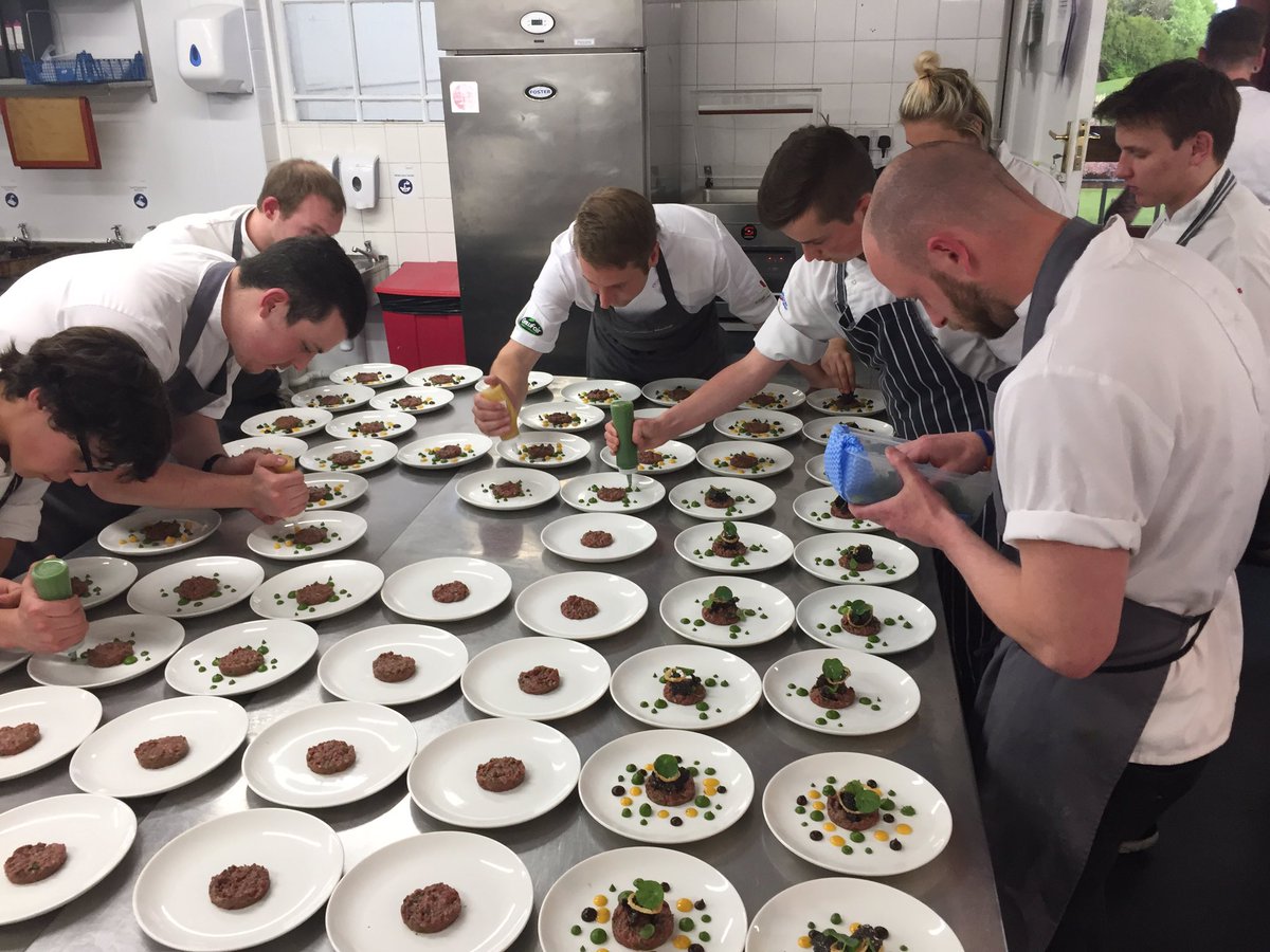 First course <a href="/ChefJmason/">James Mason</a> oz heart tartar #7chefsdinner boom <a href="/ExeterFoodFest/">Exeter Food Festival</a>