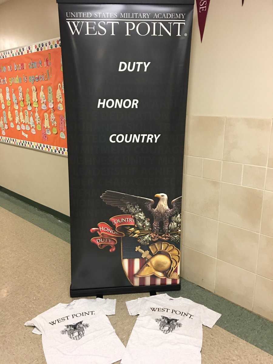 MrsMcCleanRSD's tweet photo. @WestPoint_USMA hooked two of my boys up for the Millmont college fair! Can't wait to see their faces tomorrow! @RDGschools #BetterMakeRoom https://t.co/Va2eo4M8t4