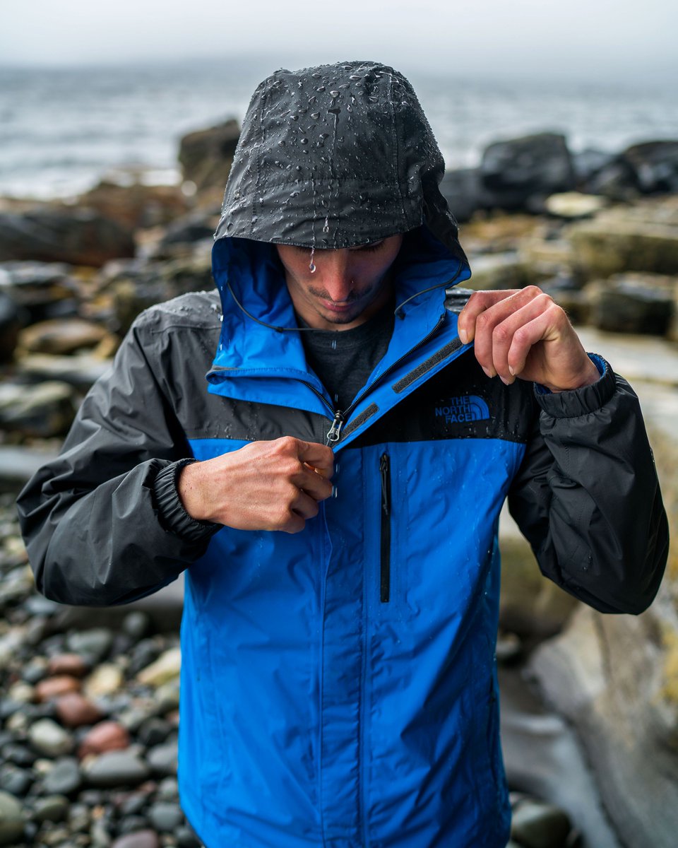 #Spring can have some crazy rainy days, stay dry out there! #Outdoors #ExploreMore #AprilShowers 📷 - <a href="/thenorthface/">The North Face</a> | goo.gl/WCXZ5F