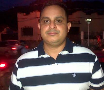 RM198A's tweet photo. @NicolasMaduro Antes de un nombramiento, revisen verifiquen. No sigan premiando a corruptos: Manuel Bolívar nuevo jefe @ZonaEducGuarico https://t.co/A41sQvAB2C