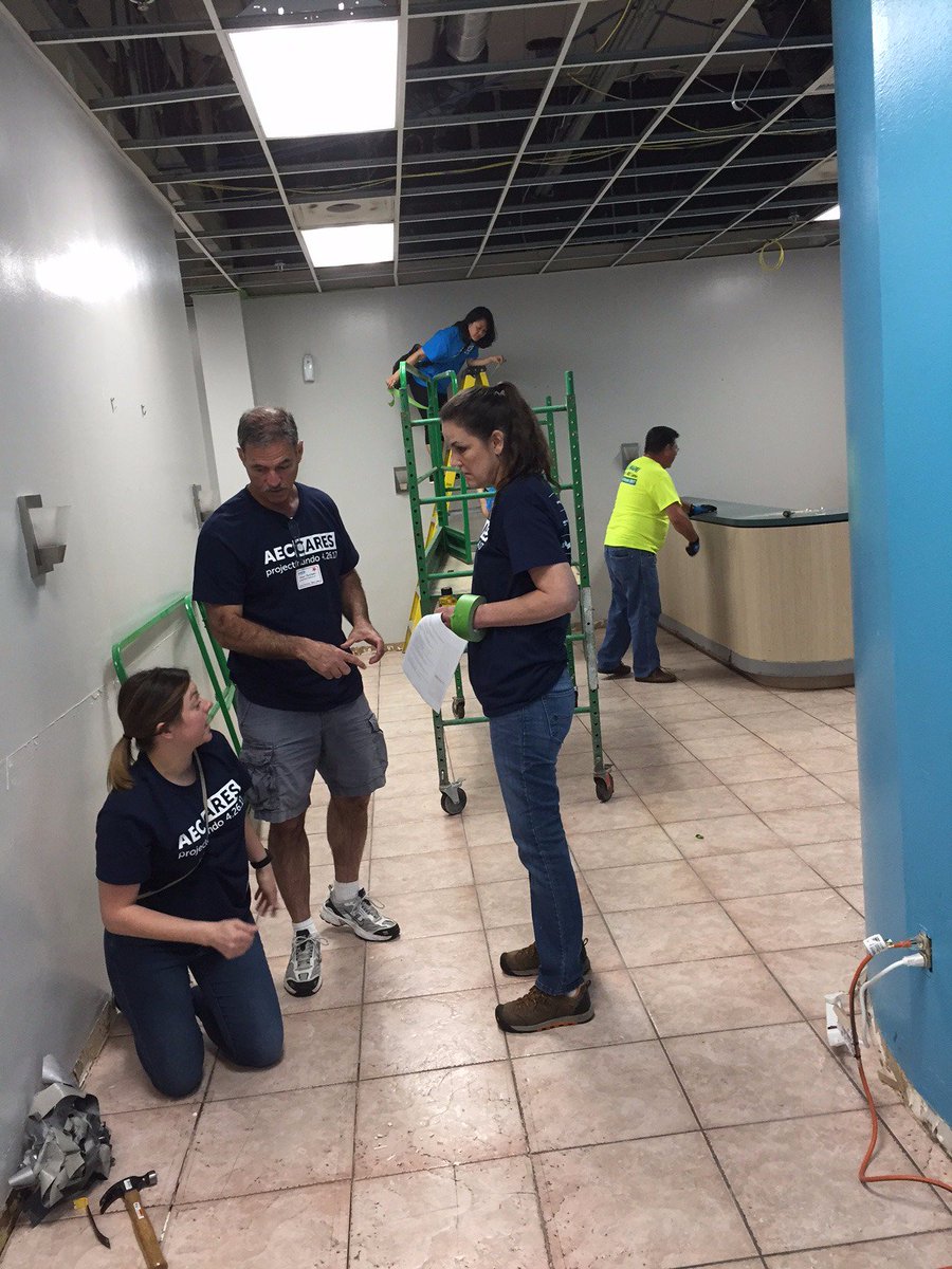 USGCreate's tweet image. We had a great day today volunteering with #AECCares for #ProjectOrlando!