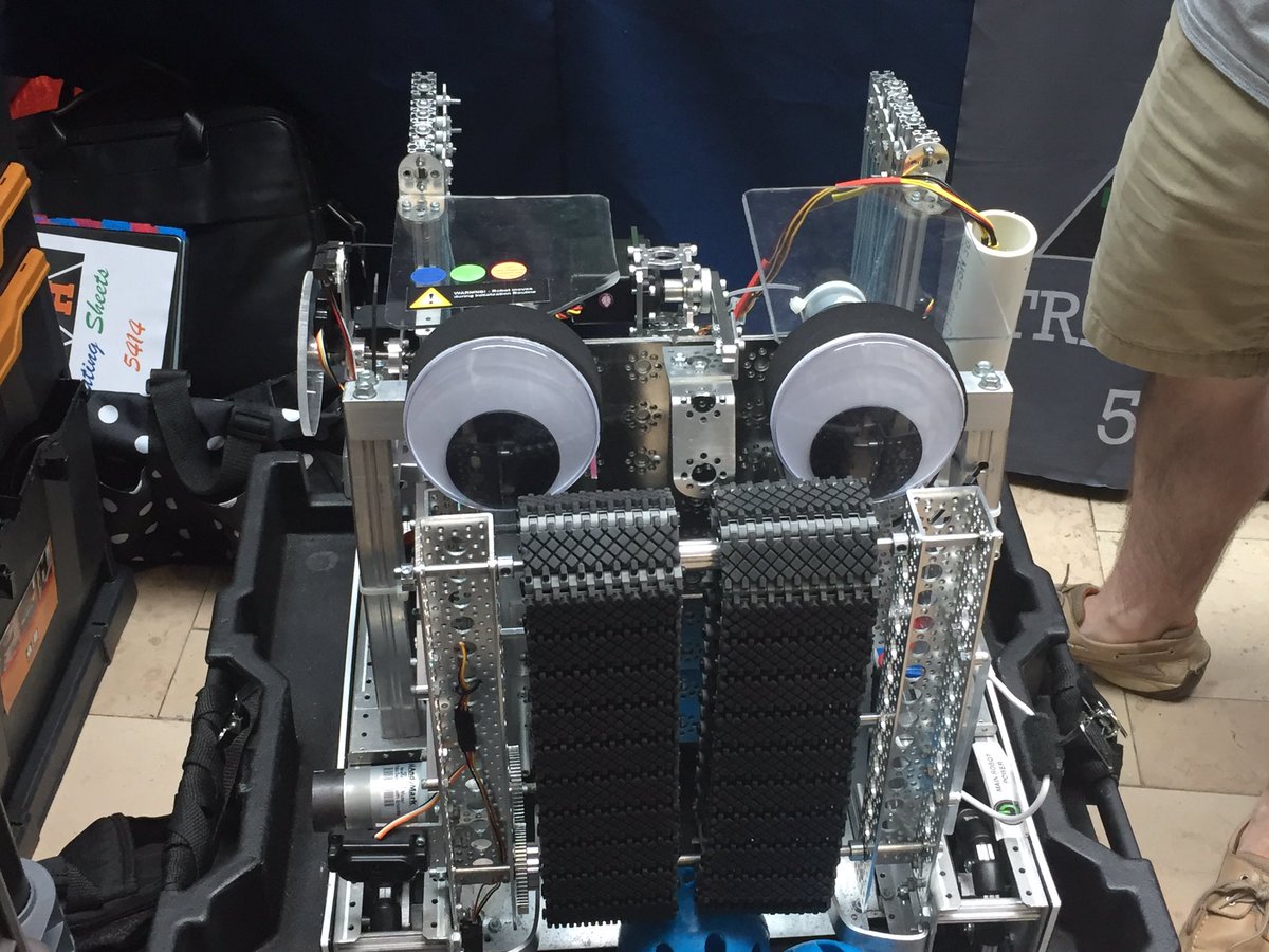 thatguy1521's tweet image. We see you @TRIrobotics @ftc5153 👀👀