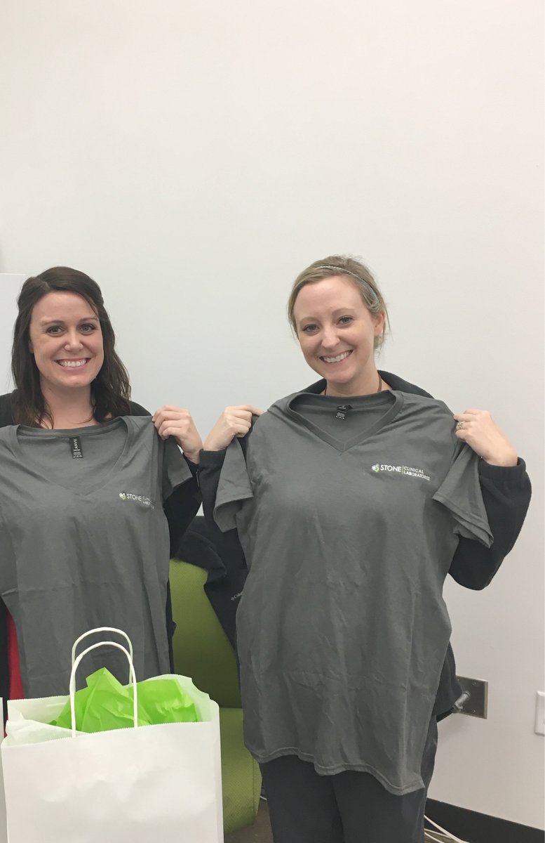 StoneClinical's tweet photo. #labappreciationweek #LoveWhereYouWork #GirlBoss #GirlPower #womeninscience #BestTeamEver #teamworkmakesthedreamwork #labswag https://t.co/KAmqhRAsvR