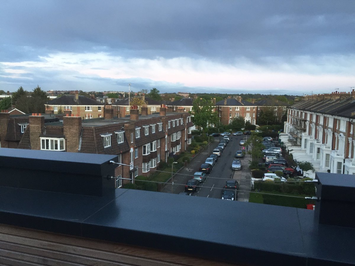 alexcrabtreepr's tweet photo. Check out the fabulous new club at the #Twickenhamstudios @TW1_TheLounge - stunning views and #interior #design #exposedbrickwork #cinema https://t.co/igpKIGl83H