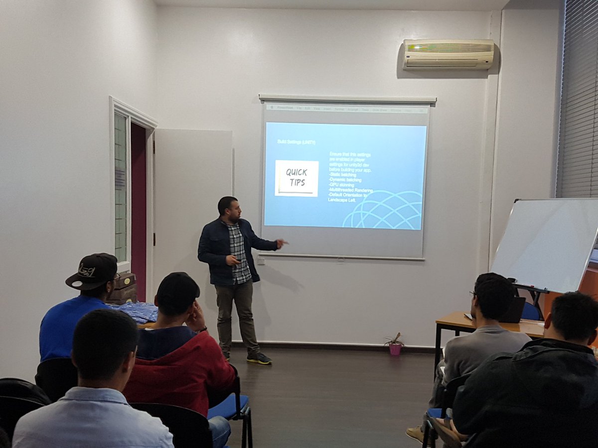 laytoun's tweet image. #developercircles Casablanca April Meetup was a blast 😀 #VirtualReality #OculusRift #VRGame