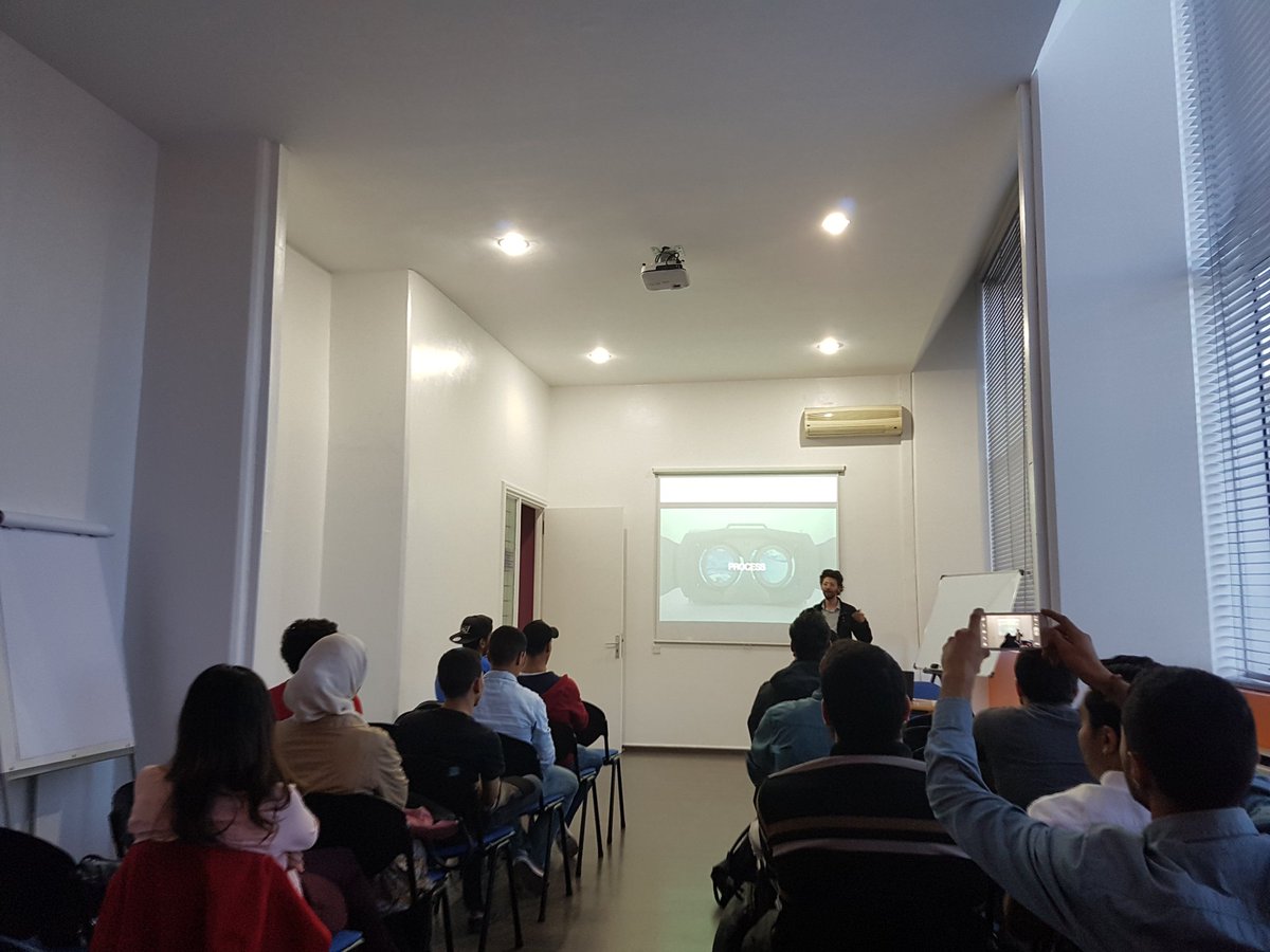 laytoun's tweet image. #developercircles Casablanca April Meetup was a blast 😀 #VirtualReality #OculusRift #VRGame