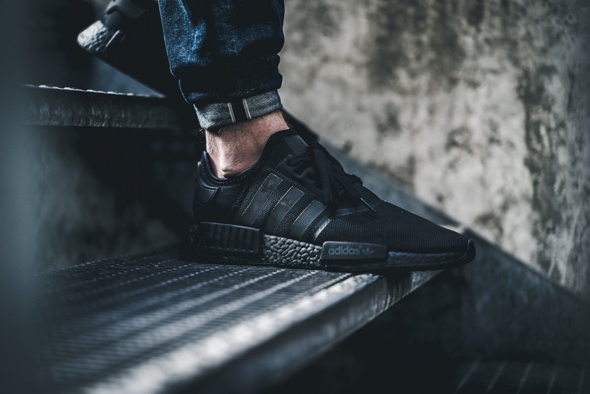 adidas nmd triple black restock