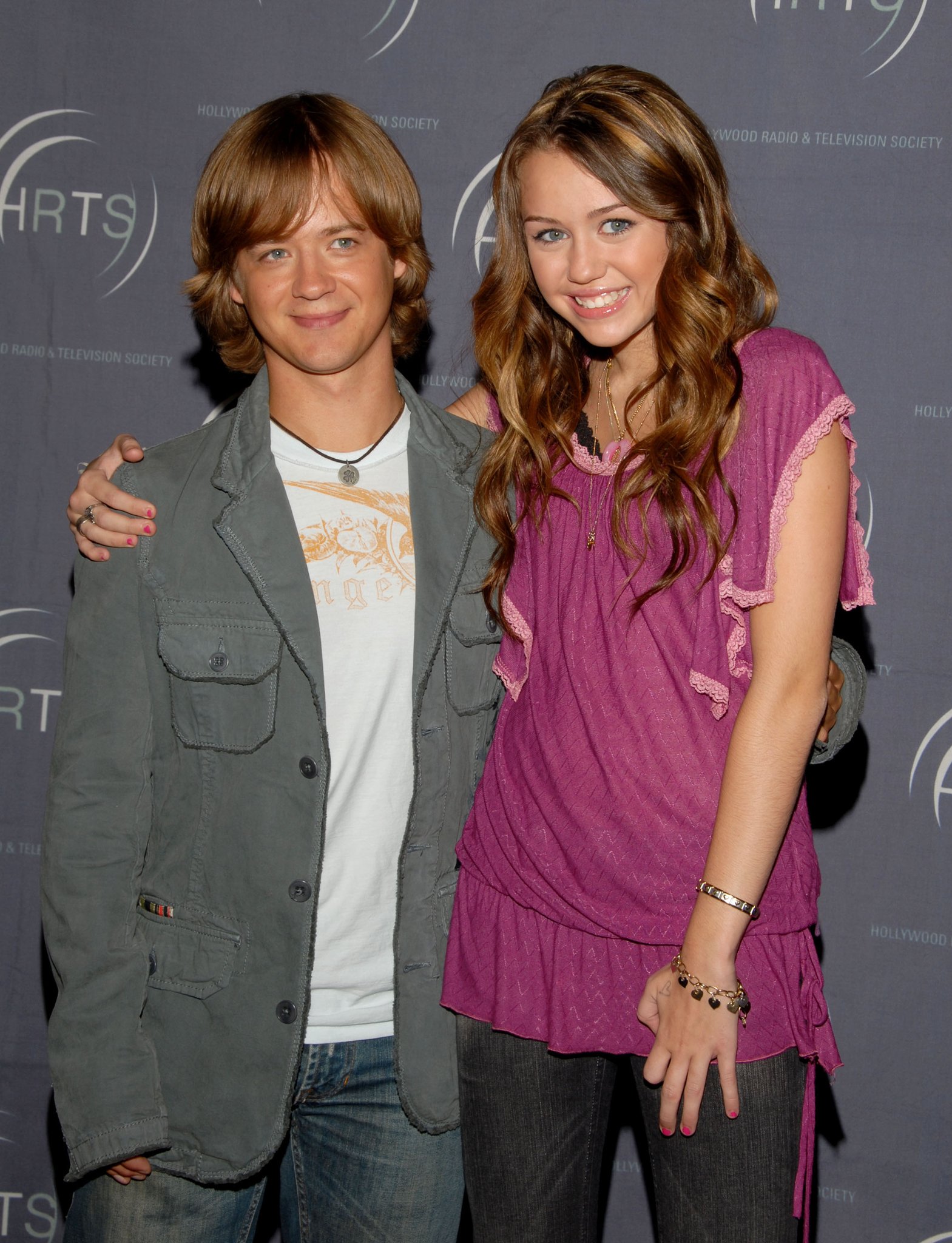 HAPPY BIRTHDAY! \Hannah Montana\ Star Jason Earles Is Now 40 Years Old!  