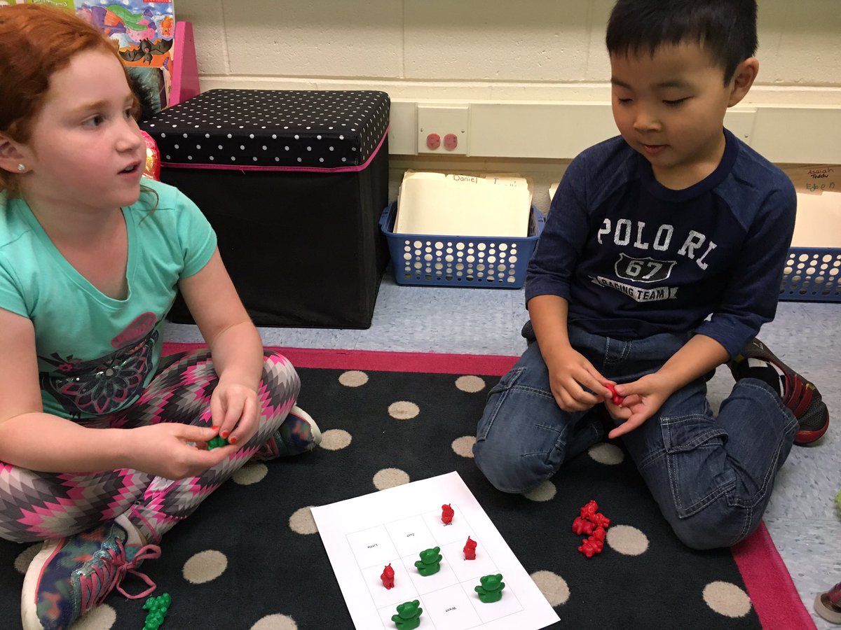 Jenn_Capone94's tweet photo. Using our sight words to play tic tac toe. https://t.co/YCVTnVlVQB