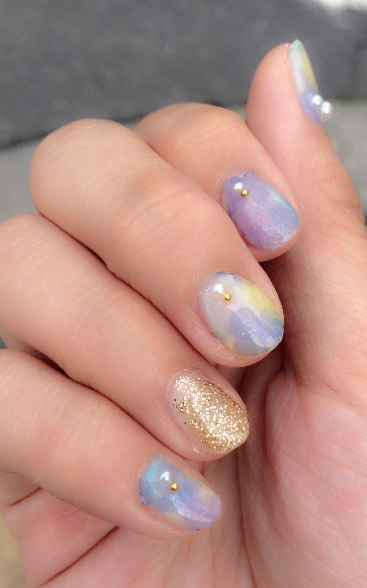 くらげ ネイル しずくネイルシールの水彩花柄を使ってネイルしました 初めて使いましたが使い勝手良すぎますね セルフネイル ウィークリージェル しずくネイルシール T Co Kbglefuy8z Twitter