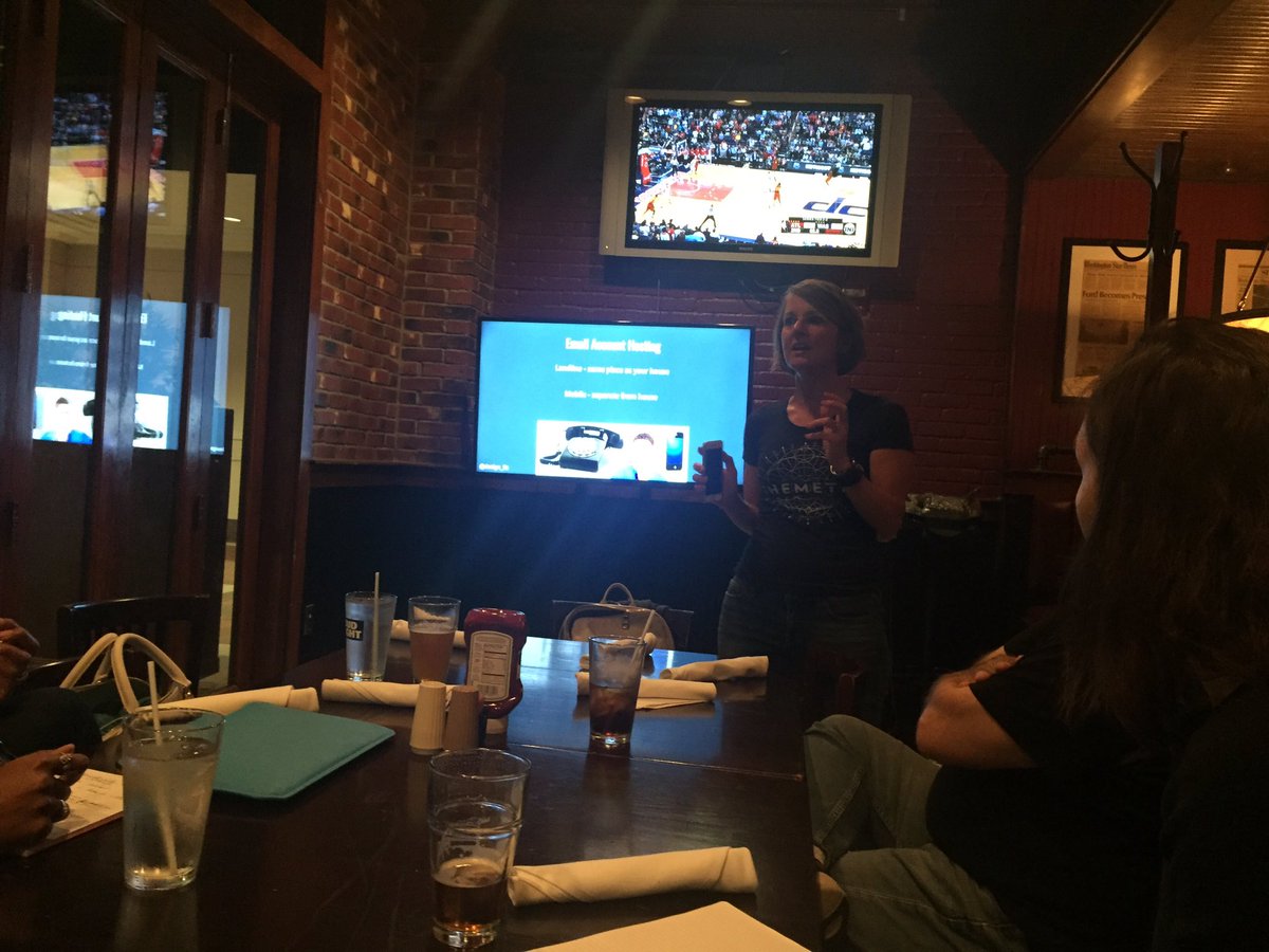 rachwarren17's tweet photo. Helpful analogy from @design_tlc on email, hosting and domains and great post-talk discussion @WordPressNoVa https://t.co/Wdnvz2rPH2