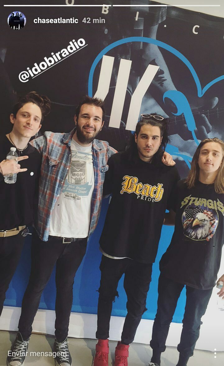 atlanticstuff's tweet image. chase atlantic via instagram stories 🌹