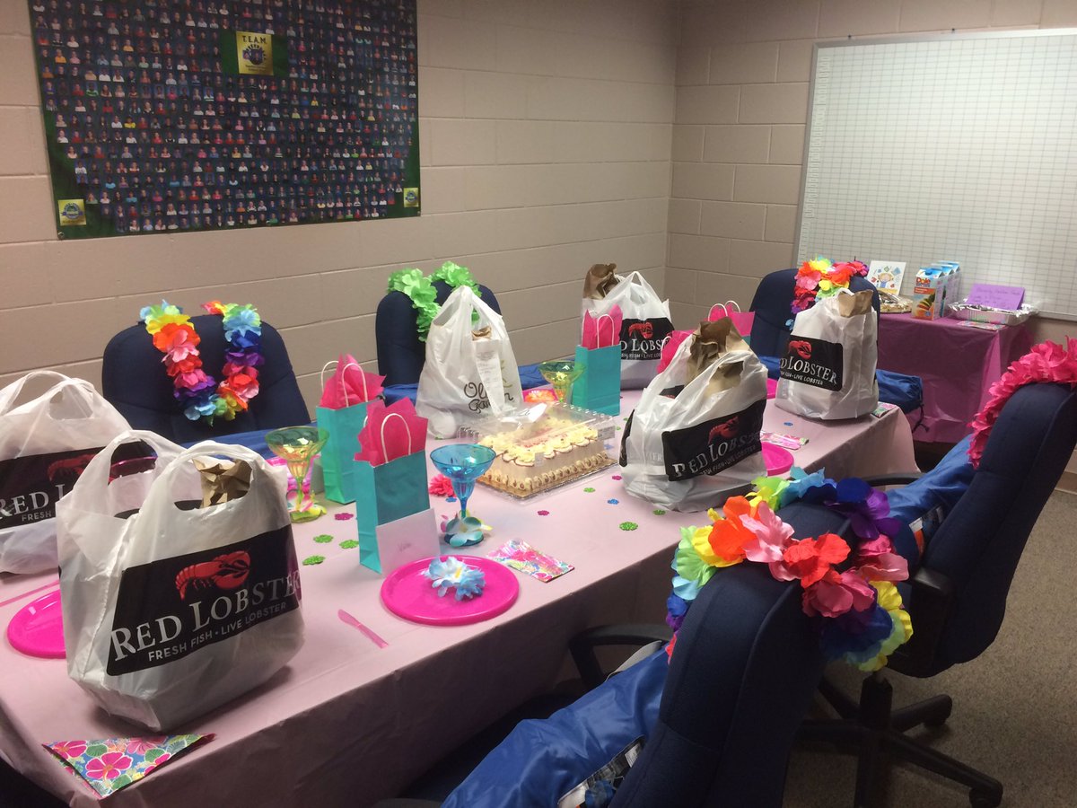 Paul Struska (@struskapaul) on Twitter photo Celebrating our amazing #administrativeprofessionals <a href="/vpepanthers/">Volusia Pines Elem</a>! These ladies truly keep us going! Celebrating our amazing #administrativeprofessionals <a href="/vpepanthers/">Volusia Pines Elem</a>! These ladies truly keep us going!