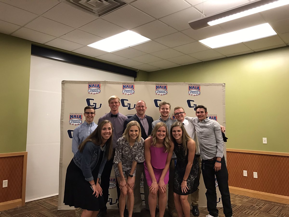 aaronsagraves26's tweet image. The @CUathletics SID squad is 🔥- missing a few - so thankful for these guys for making 2016-17 amazing!!