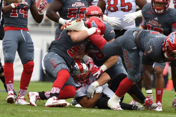 Blessed🙌🏾 to receive my 17th offer from FAU!!!