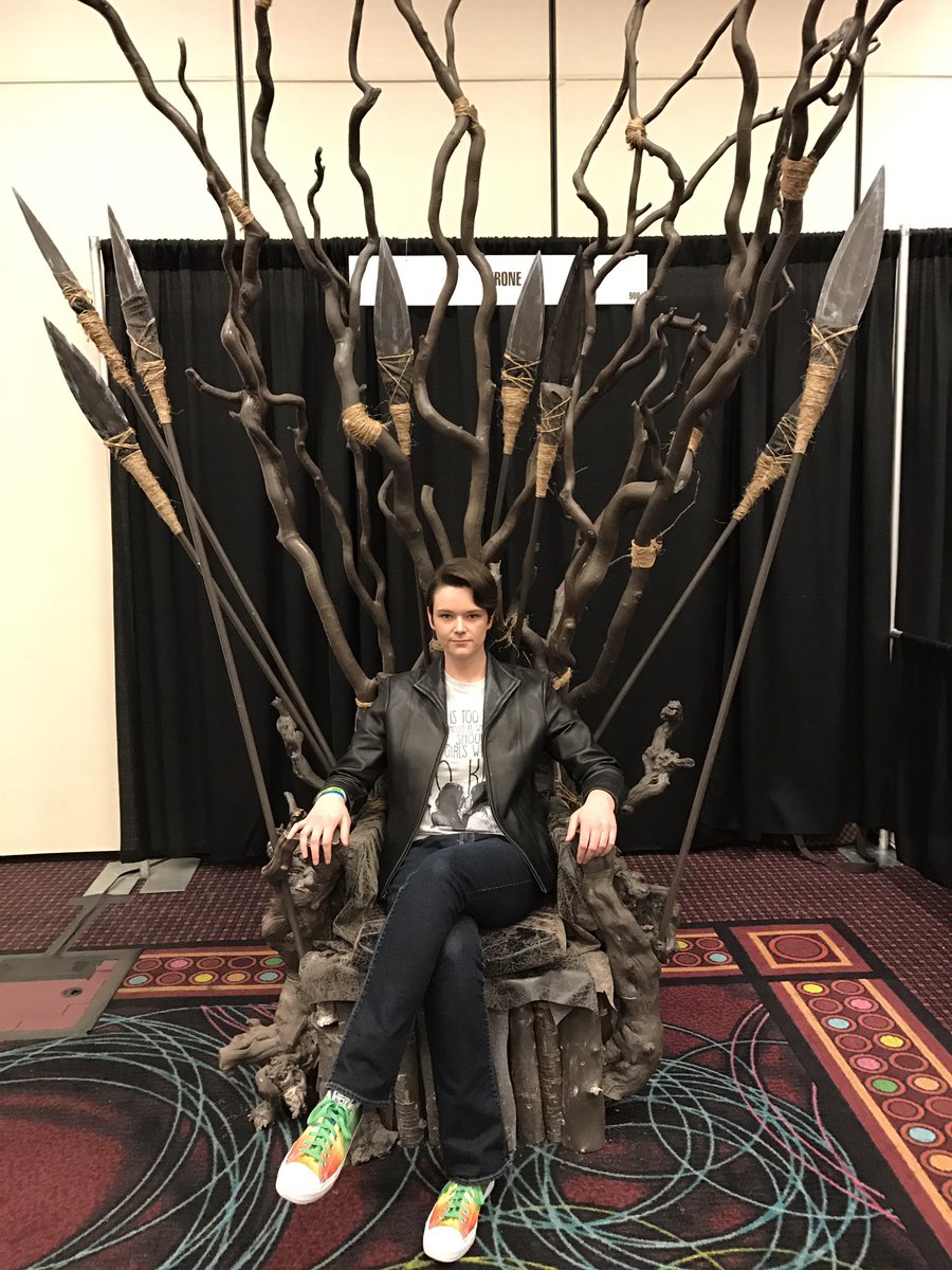 Throne, Lexa