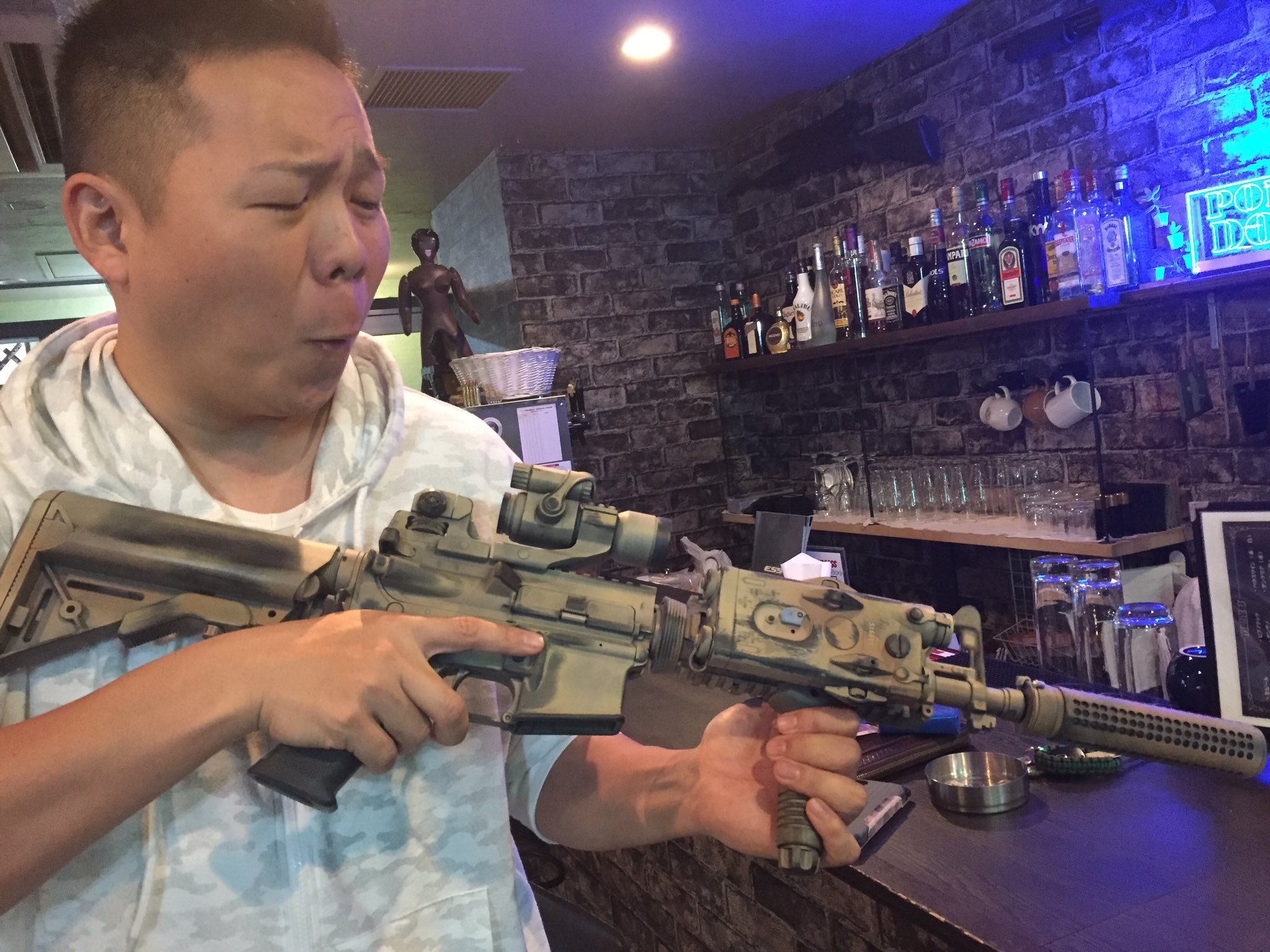 シューティングバー ポイントドッグス در توییتر 阪神尼崎のクリスカイル参上 ポイントドッグス The M4 アメリカンスナイパー シューティングバー ポイントドッグス در توییتر 阪神尼崎のクリスカイル参上 ポイントドッグス The M4 アメリカンスナイパー