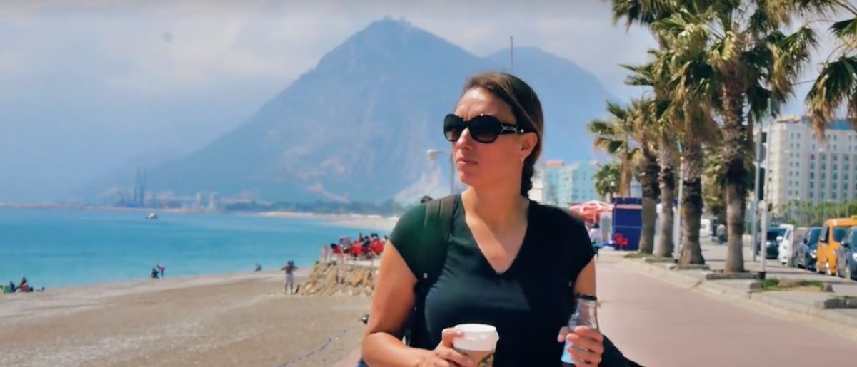 Elveda Ofis'in kısa filmini çektik. İşim, günlük hayatım, kızım ve planlarım hakkında konuştuk. HD izleyin. facebook.com/DigitalNomadsS…