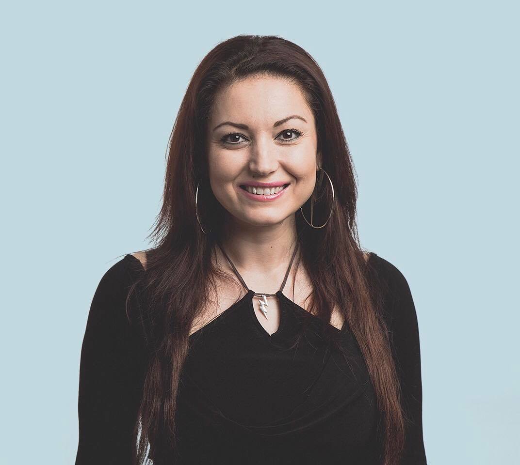 LanGateSystem's tweet image. Serien &quot;Det är oss du möter&quot; fortsätter med vår redovisningsekonom, Shirin Eminsdotter. 
linkedin.com/company-beta/4…