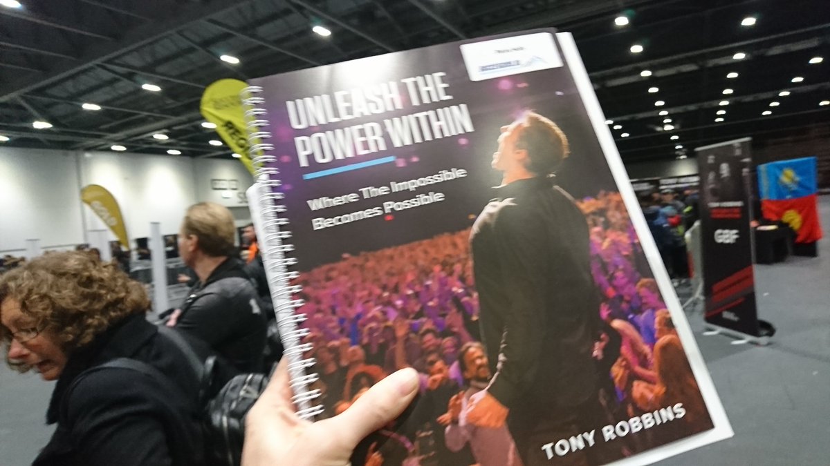 Ready to rumble met @NTINLP en <a href="/Succes_Gids/">SUCCESGIDS</a>. <a href="/TonyRobbins/">Tony Robbins</a> in Londen. #inspiratie