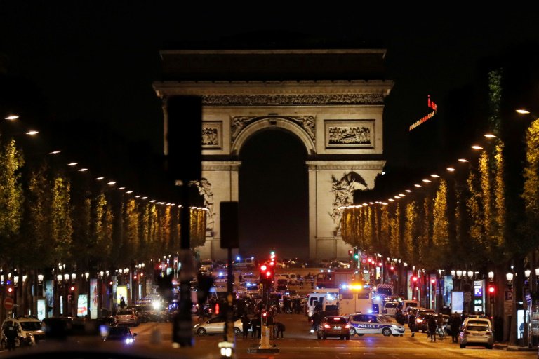 #Nogentlerotrou #attentatchampselysees Attentat aux Champs-Elysées : le Nogentais Nicolas a vécu « un cauchemar » le-perche.fr/55876