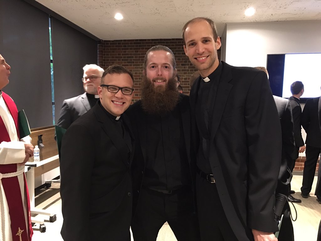 ConcordiaSem's tweet photo. Say hello to a few future pastors & deaconesses! #CallDay2017 https://t.co/fSZ8OWPoiS