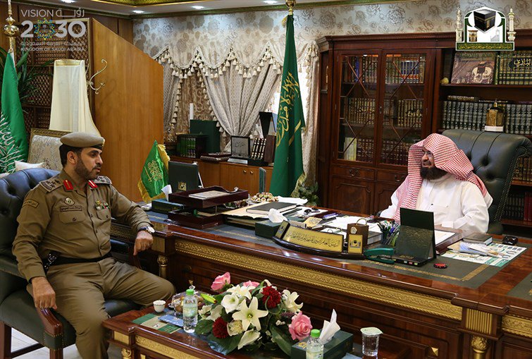 معالي الرئيس العام يستقبل نائب قائد قوة أمن المسجد الحرام