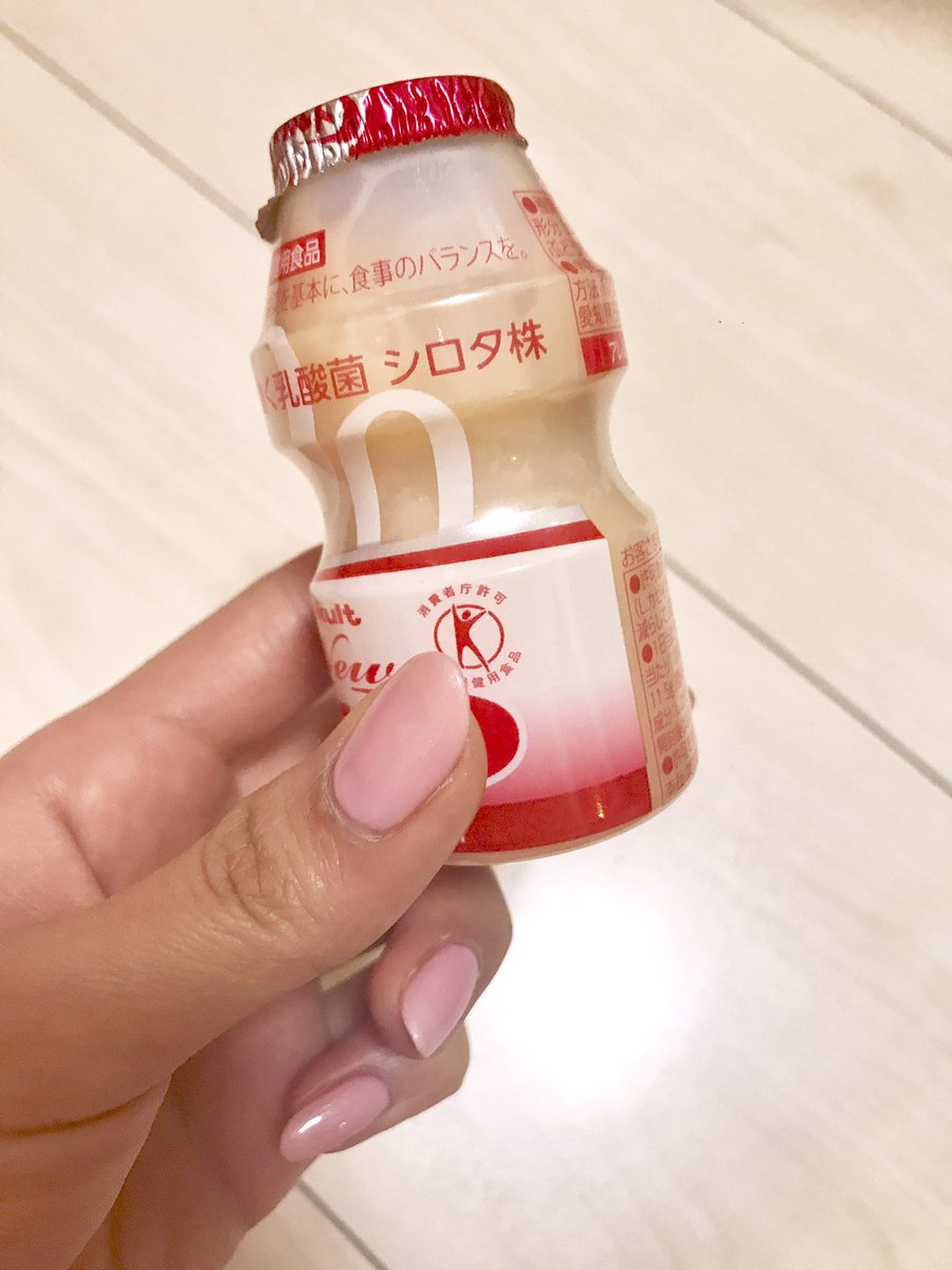 Kanami 肌に良いと聞いて毎日ヤクルト飲んでる ヨーグルトとかヤクルトとか乳酸菌系は少し苦手だけど肌に良いって聞いたら飲む 笑