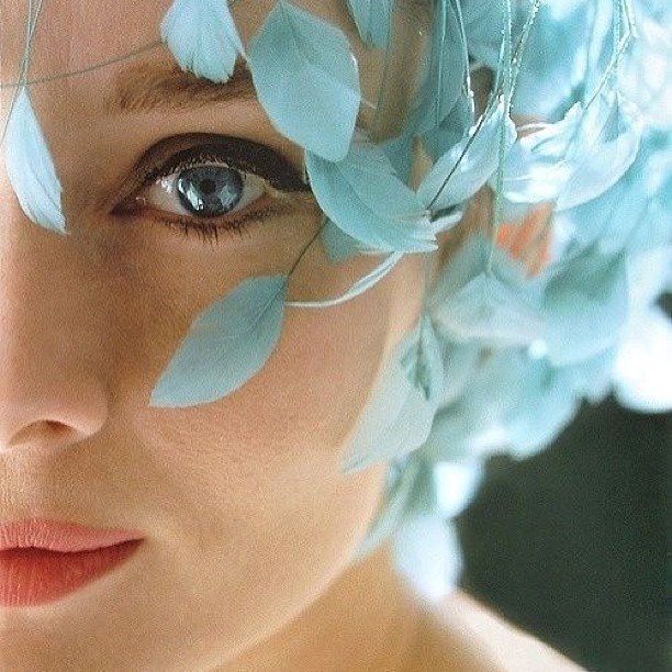 "Never bend your head. Always hold it high. Look the world straight in the eye" - Helen Keller #SueWong #SueWongUniverse #EmpressOfStyle