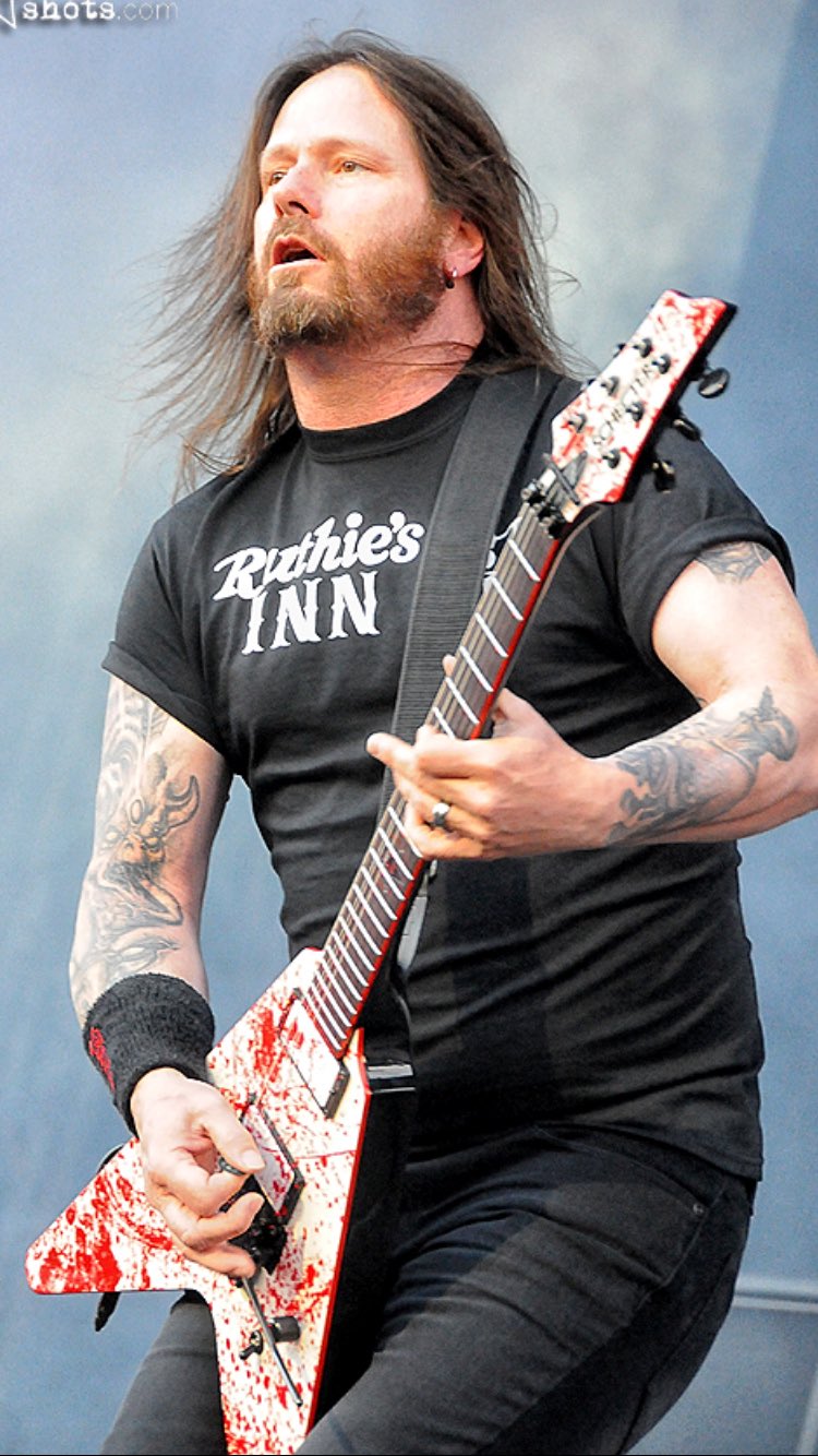 Happy birthday to the one n only Gary holt      