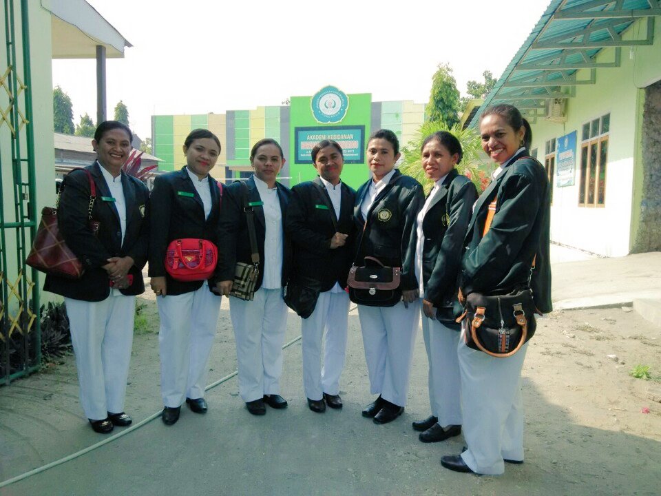 pace8293's tweet image. Kami Mahasiswi (PROGSUS) AKADEMI KEBIDANAN HARAPAN MULYA PONOROGO
"The Best Coice For Your Future"
 #OTS7DISEKOLAH