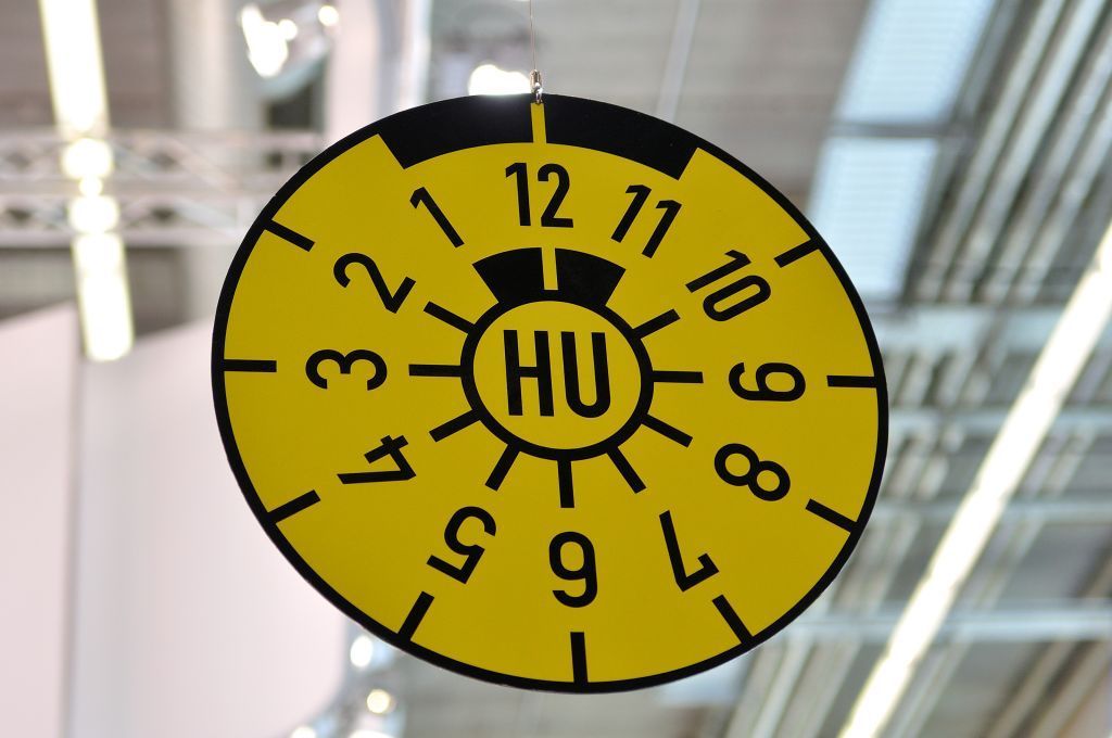 leasingtime's tweet image. Wissenswertes rund um Termine und Fristen beim TÜV: buff.ly/2qClqFX #Tipps, #Auto