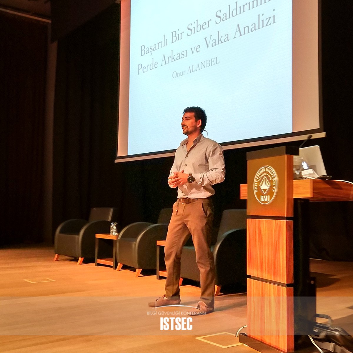 İstsec (@istsec) on Twitter photo "Başarılı Bir Siber Saldırının Perde Arkası ve Vaka Analizi" sunumu ile <a href="/onuralanbel/">Onur Alanbel</a>'i dinliyoruz. #İstSec'17 "Başarılı Bir Siber Saldırının Perde Arkası ve Vaka Analizi" sunumu ile <a href="/onuralanbel/">Onur Alanbel</a>'i dinliyoruz. #İstSec'17