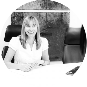 FSBLinseyLuke's tweet photo. Congratulations to Amy Foster @NomadHrRecruit Winner of #WomanWho Start Up Category sponsored by@AthenaWarks #FSBWomen https://t.co/2DS98g1vhh